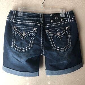 MISS ME BRAND SIGNATURE MID-SHORT WITH CRYSTAL ACCENTS, NWOT, NEVER WORN